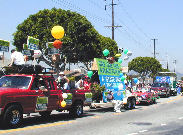 Parade1a copy.jpg